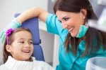 Dzięki rozwojowi nowoczesnych metod leczenia uzębienia, stomatolodzy mogą proponować wykonywanie usług stomatologicznych na wysokim poziomie